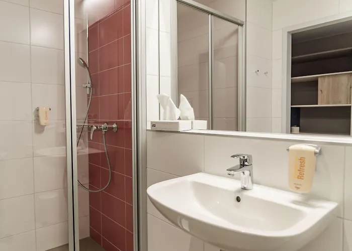 Jufa Koenigswinter/bonn Hotel 4*