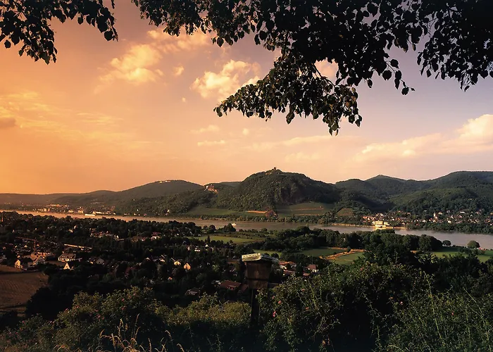 Hotel Jufa Koenigswinter/bonn 4*