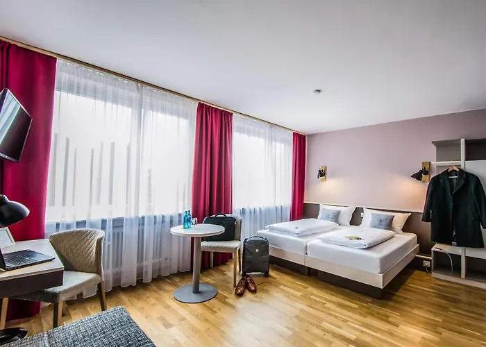 جوفا كونيغسفينتر/بون كونغسوينتر